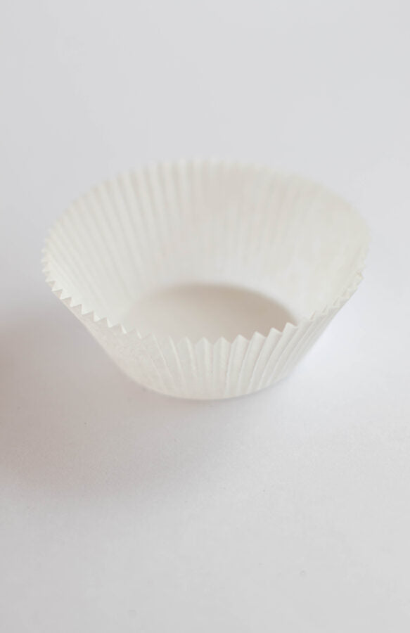 Paper cupcake or muffin cups, white 1 pc