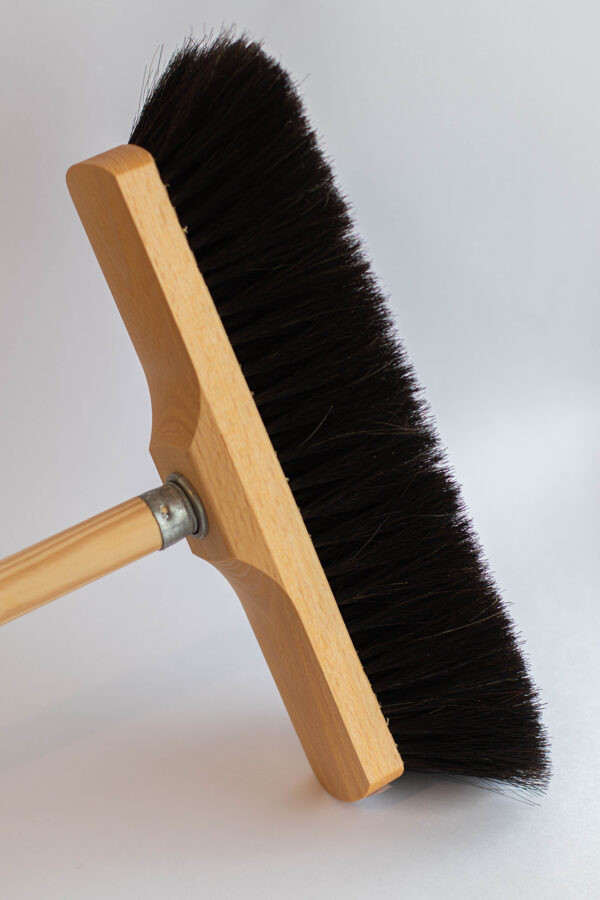 Wooden brush handle 1.4m