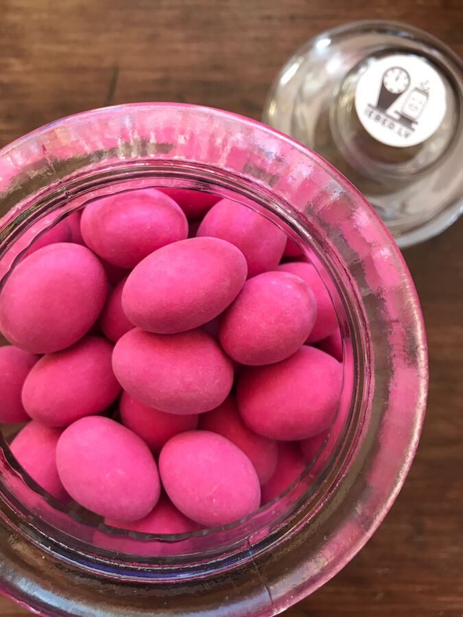 Mandeles aveņu šokolādē 50g