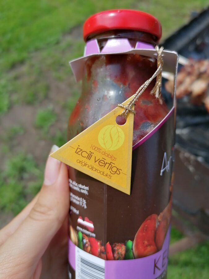 With Odzinha Berry Ketchup 300ml