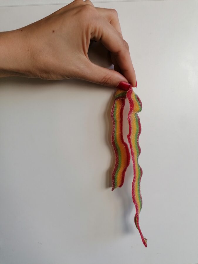 Fruit sour roll 1pc