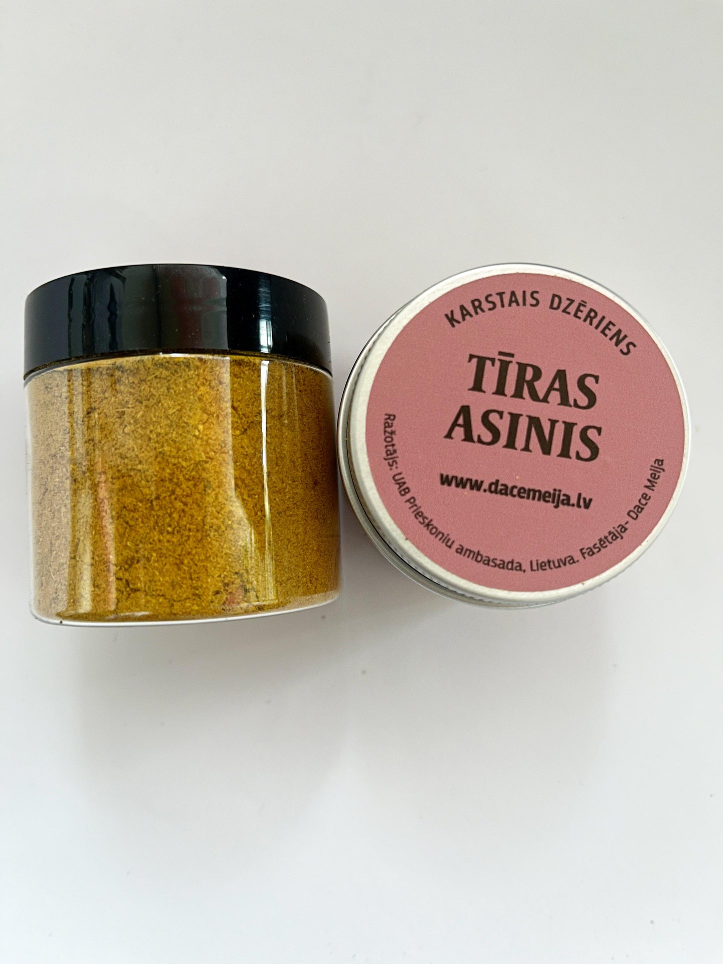 Karstais dzēriens TĪRAS ASINIS