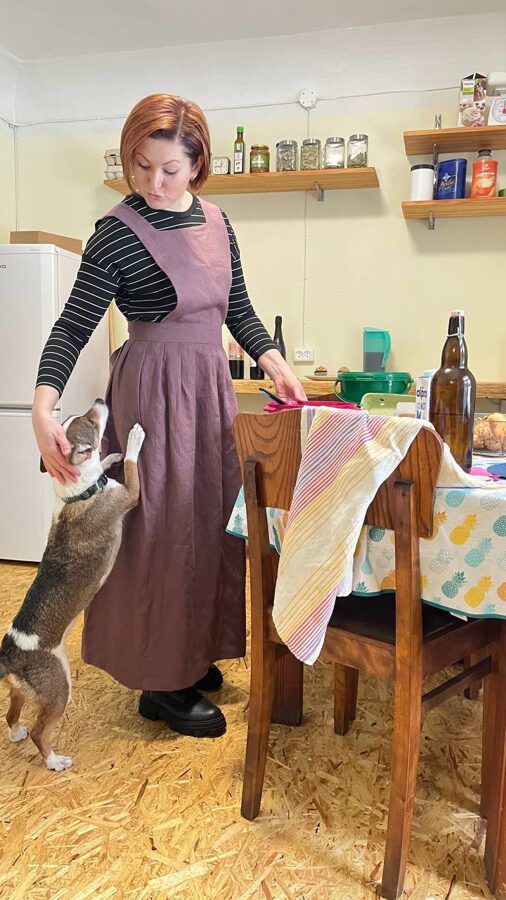 Garšu fejas burzītā lina garais priekšauts