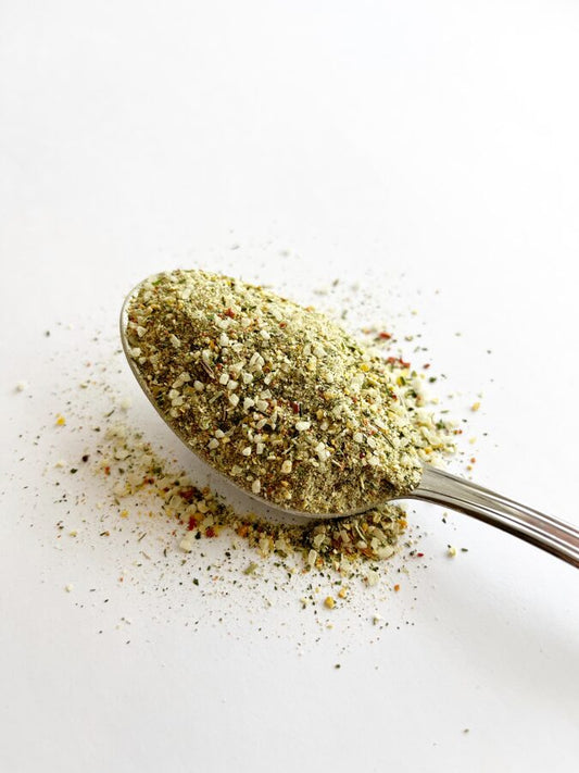 Salad sandwiches with garlic, sea salt, spice mix 25g