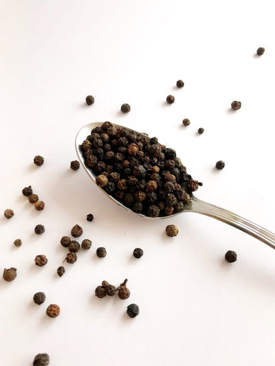 Black peppercorns 25g