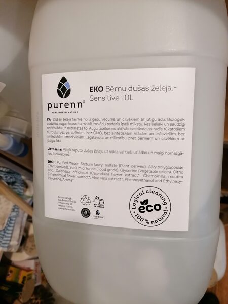 PURENN baby shower gel. Sensitive