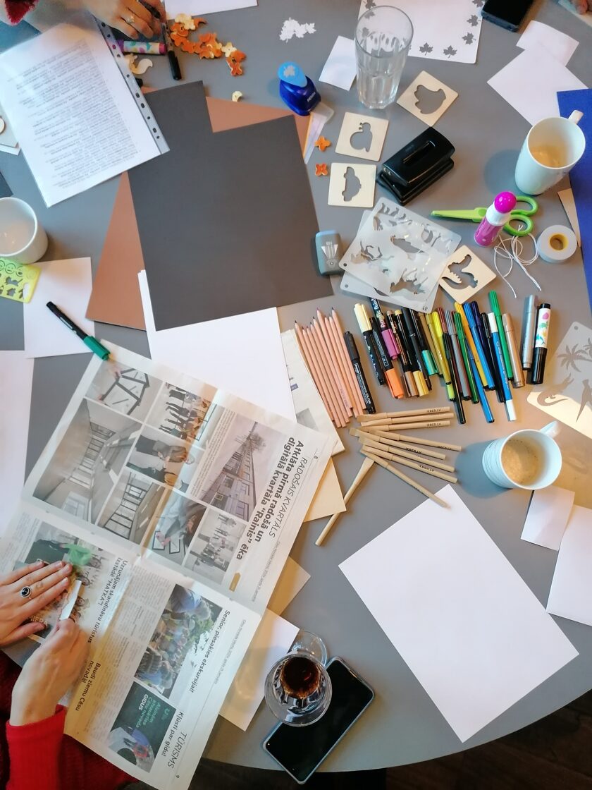 Personalized thank you card making workshop