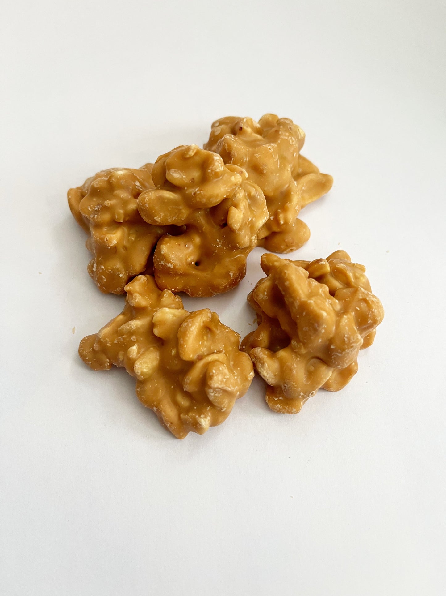 Šokolādes gardums Zemesrieksti piena šokolādē ar sāļo karameli 50g